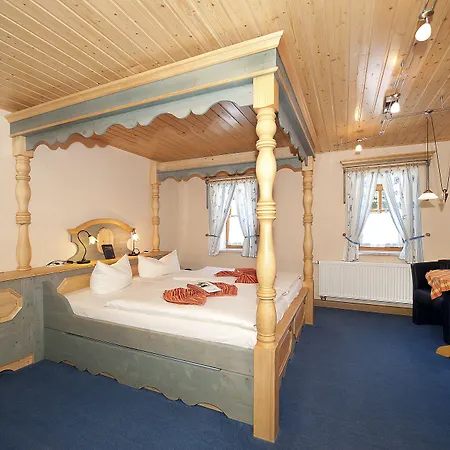 Naturhotel Baerenfels Hotel 4*