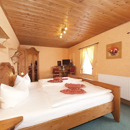 Naturhotel Baerenfels 호텔 Altenberg