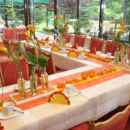 Naturhotel Baerenfels 호텔
