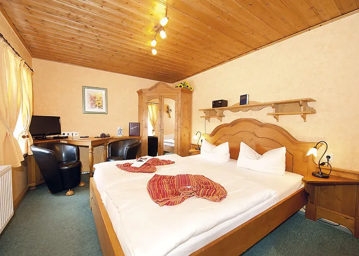 Naturhotel Baerenfels فندق Altenberg