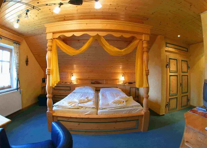 فندق Naturhotel Baerenfels